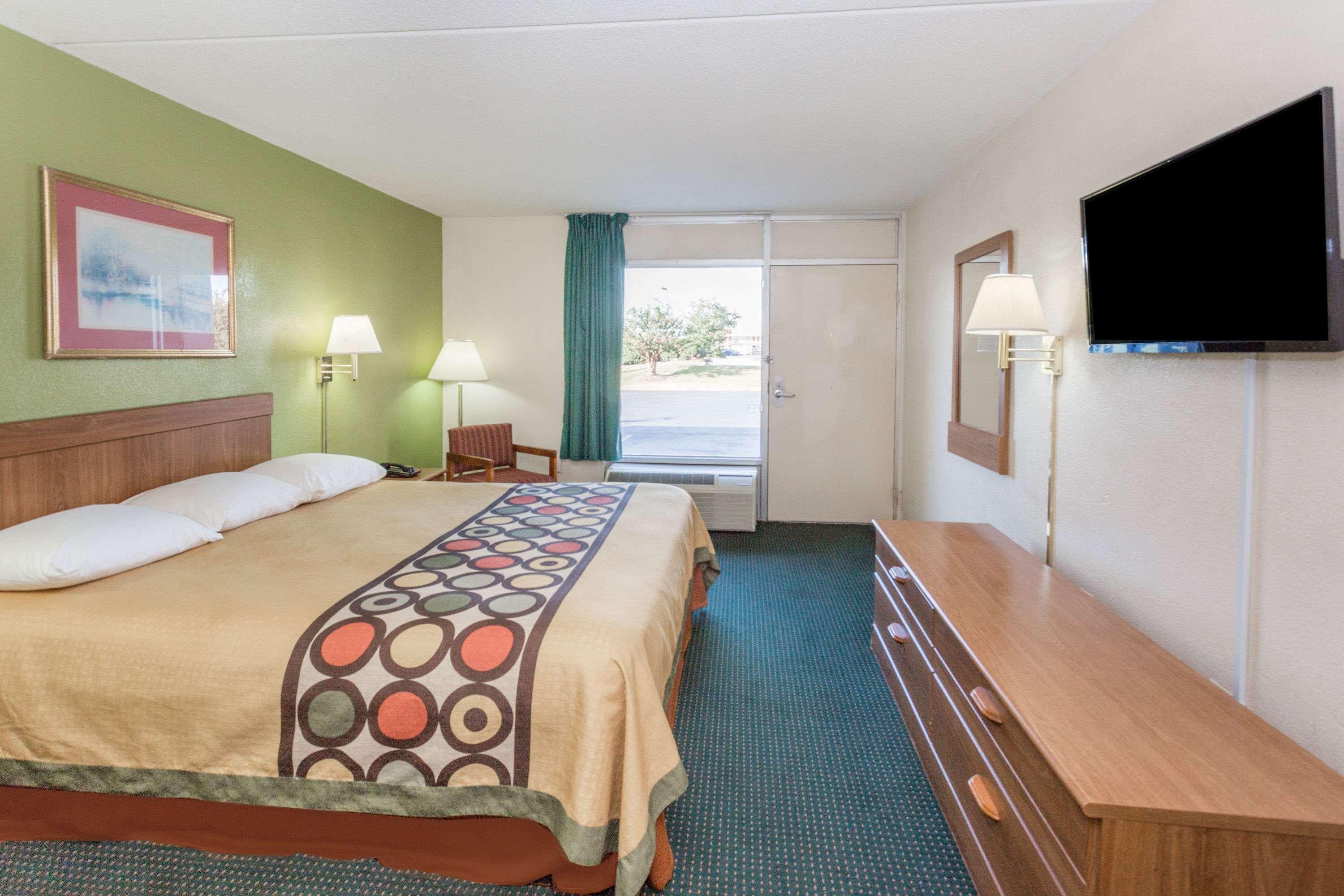 Super 8 By Wyndham Tifton Hotel Exterior foto