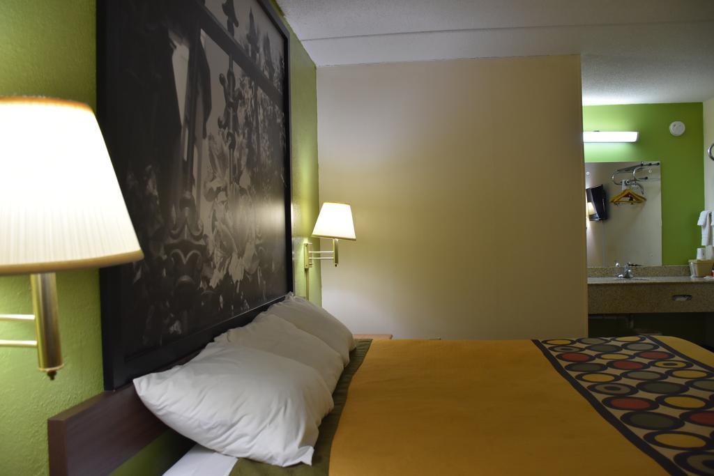 Super 8 By Wyndham Tifton Hotel Exterior foto